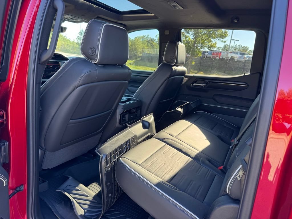 2026 GMC Sierra 1500 AT4X - Photo 17