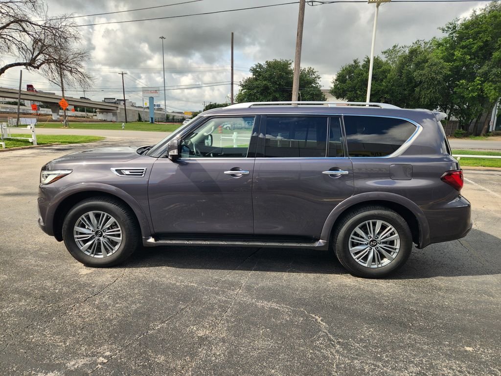 Used 2024 Gray INFINITI LUXE image 4