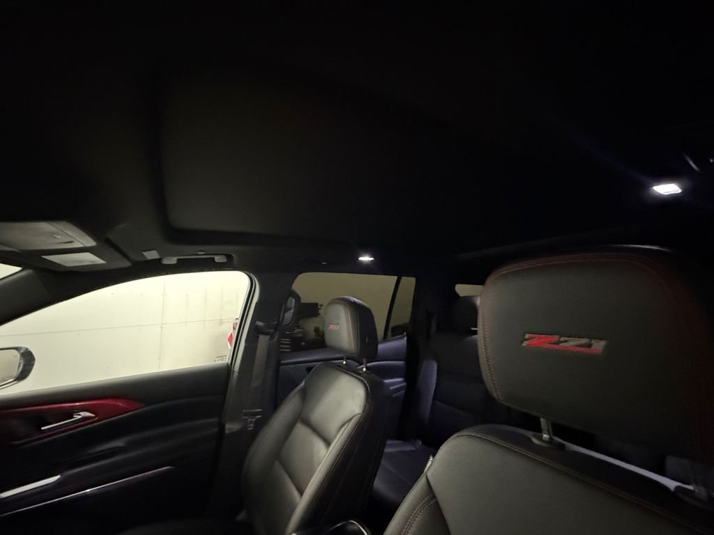 Used 2024 Red Chevrolet Z71 image 25