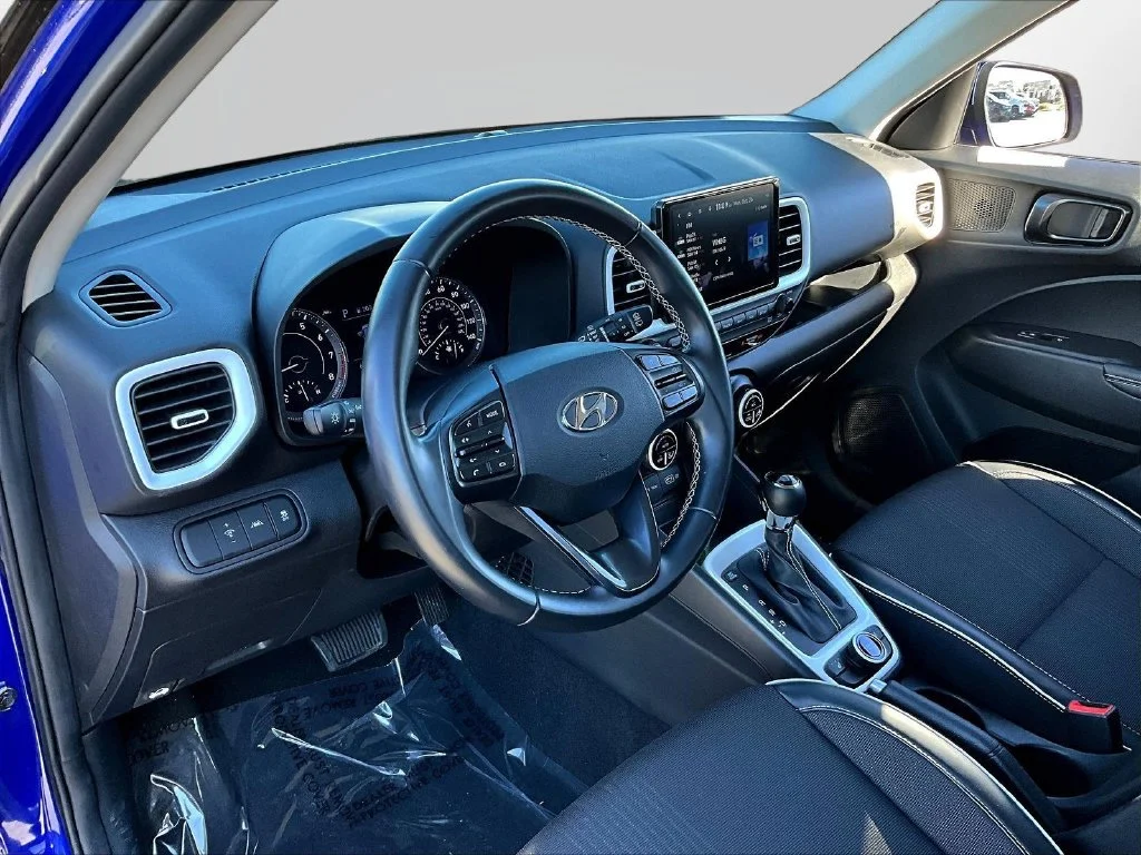 Used 2022 Blue Hyundai Limited image 19