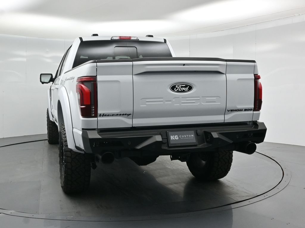 New 2025 Oxford White Ford Lariat image 30