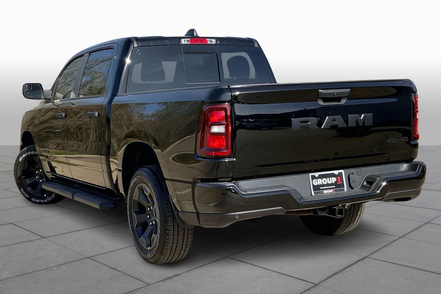 New 2026 Diamond Black Crystal Pearlcoat RAM Express image 12