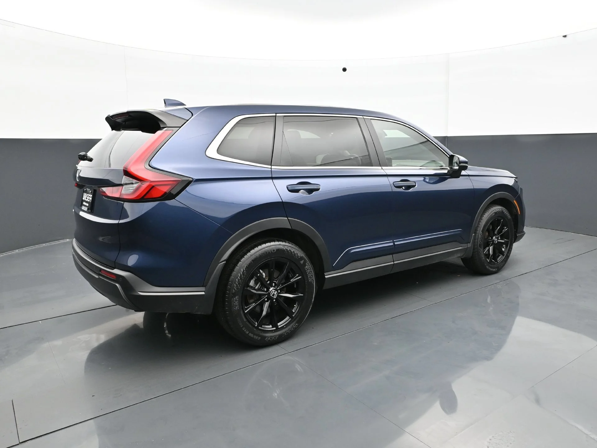 Used 2023 CANYON RIVER BLUE Honda EX-L AWD image 7