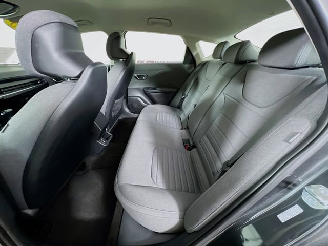 2025 Kia K4 EX - Photo 22