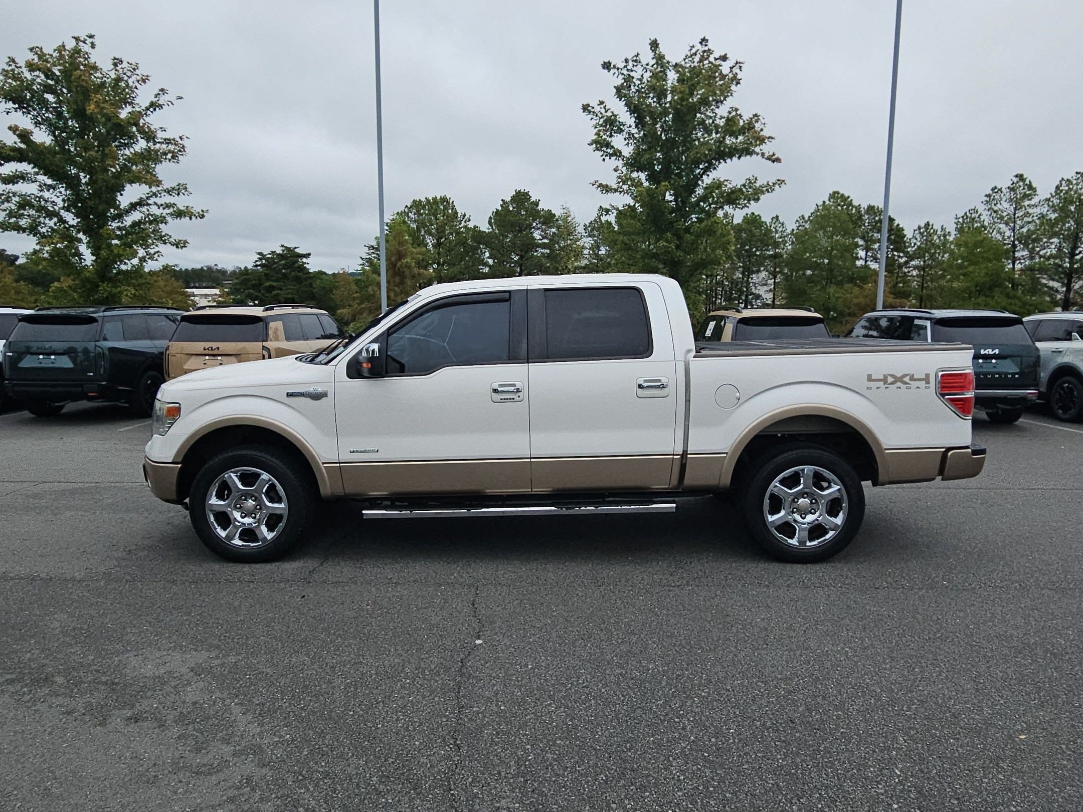 Used 2013 White Platinum Metallic Tri-Coat Ford King Ranch image 7