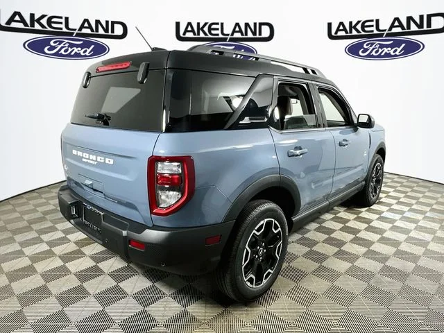 New 2026 Gray Ford Outer Banks image 3