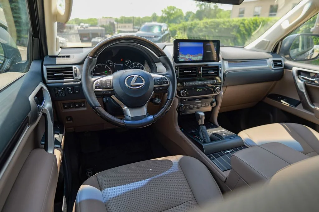 Used 2023 Caviar Lexus 460 image 41