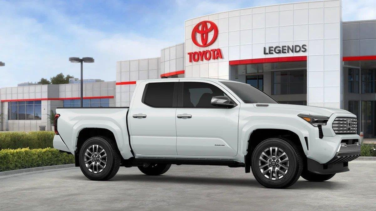 New 2026 Wind Chill Pearl <sup>1</sup> Toyota Tacoma Limited image 16