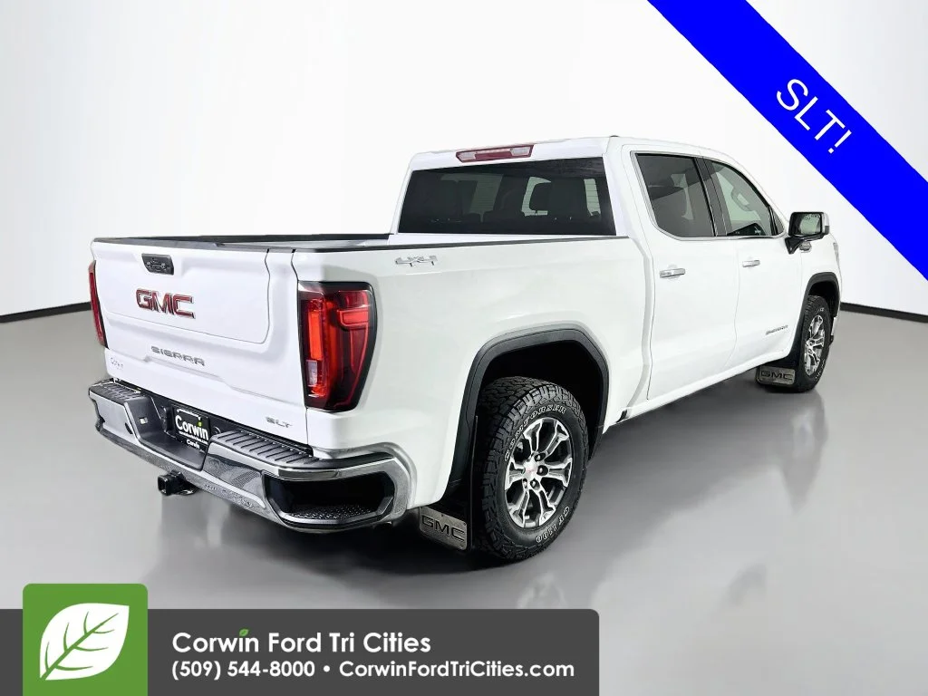 Used 2023 Summit White GMC SLT image 14