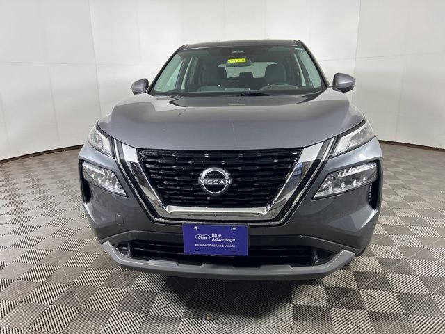 Used 2022 Nissan Rogue SV with VIN 5N1BT3BB3NC690022 for sale in Shakopee, Minnesota