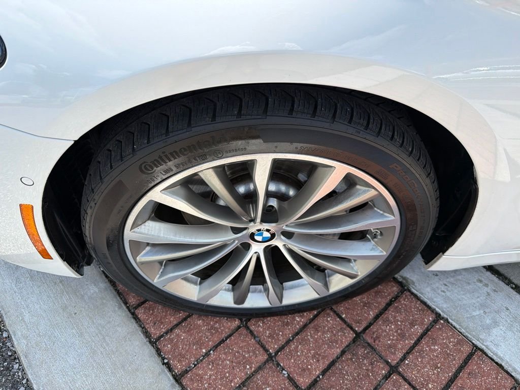 Used 2021 White BMW 530i image 10