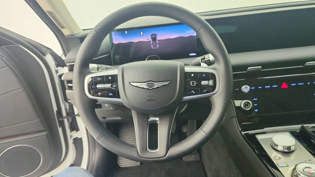 Used 2026  Genesis 2.5T image 17