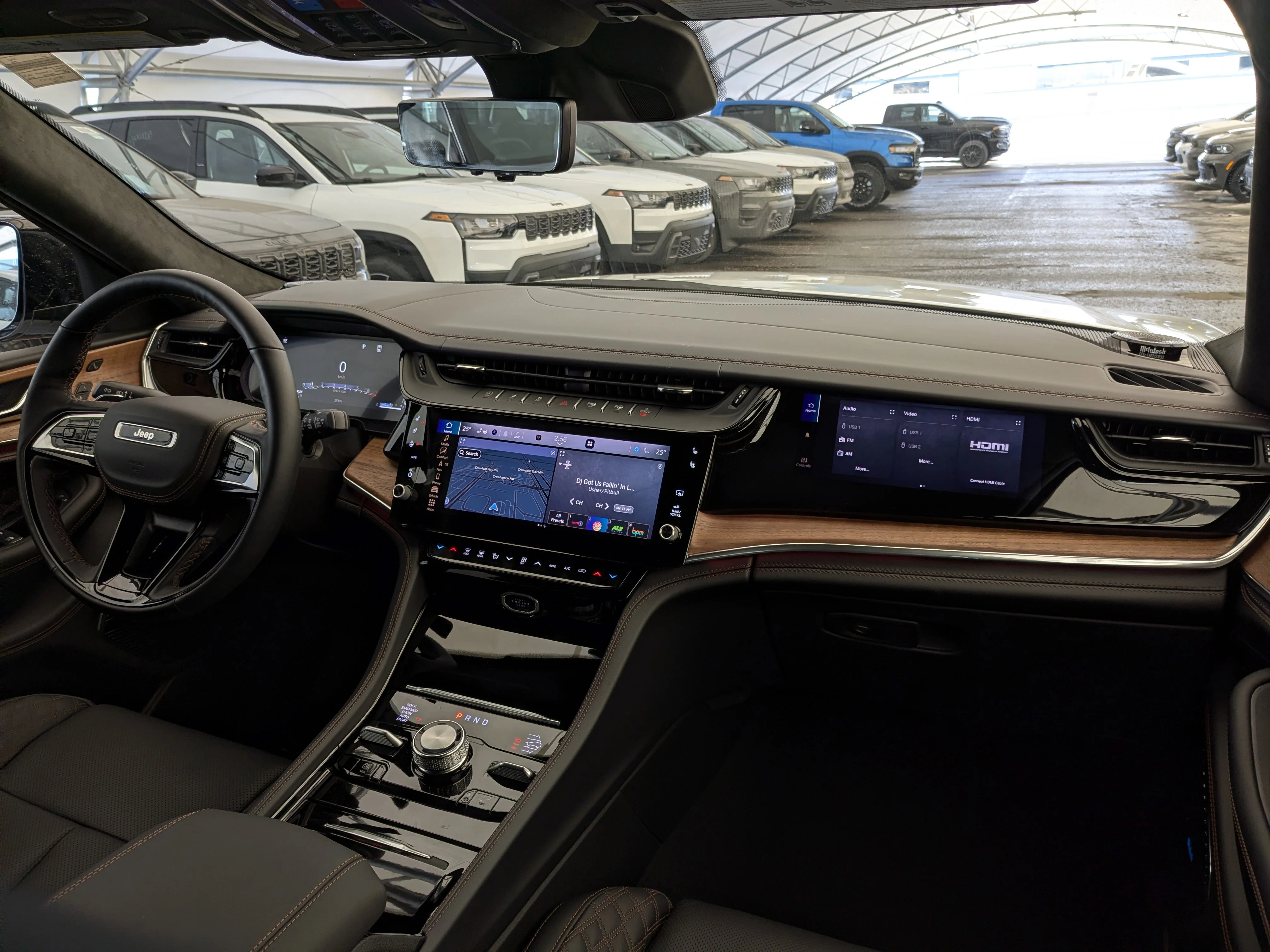 New 2026 White Jeep Summit - - Pano Sunroof - Palermo Lthr - Head-Up Display - Night Vision - Massage Seats & More! image 34