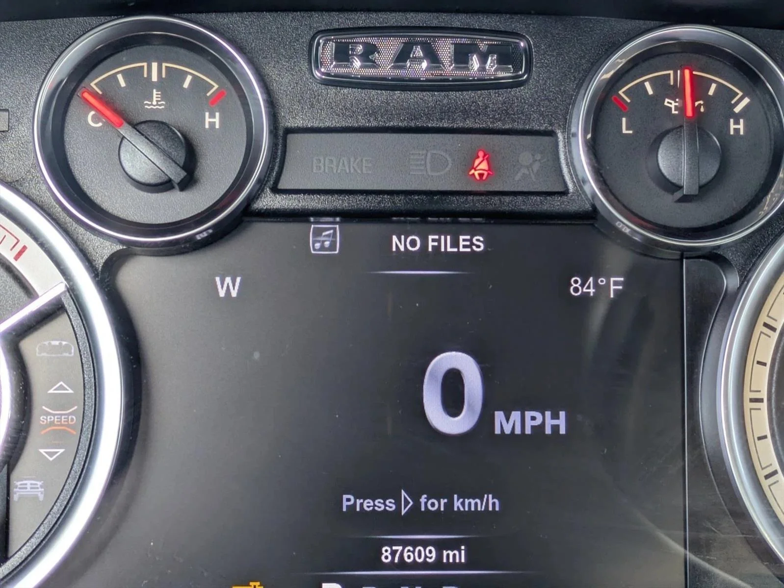 Used 2018 Granite Crystal Metallic Clearcoat Ram SLT image 10