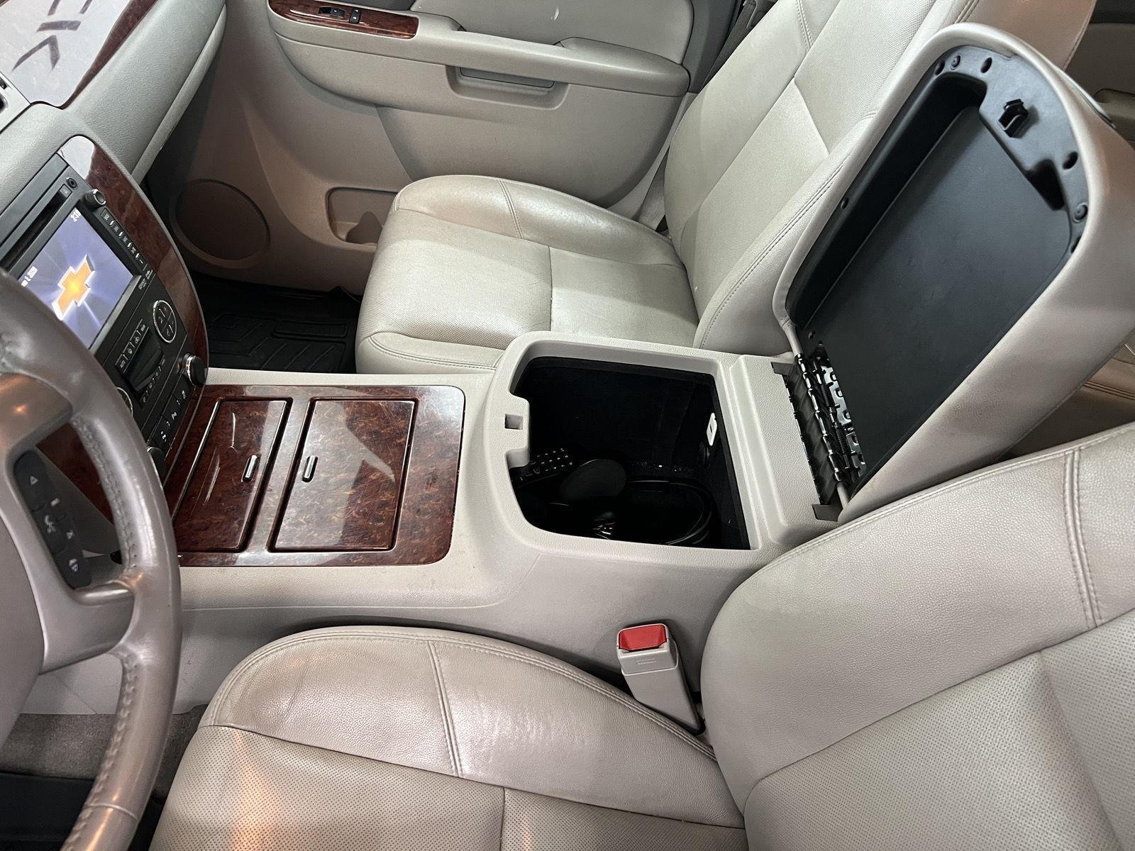 Used 2013 Silver Ice Metallic Chevrolet LTZ image 17