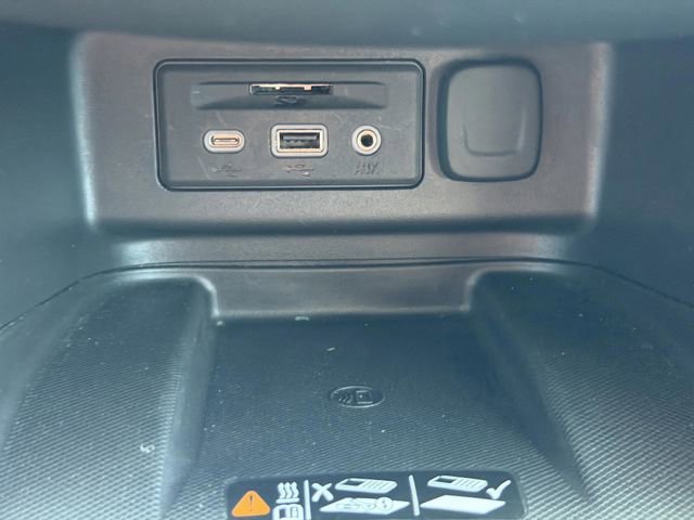 Used 2022 Iron Gray Metallic Chevrolet Premier image 25