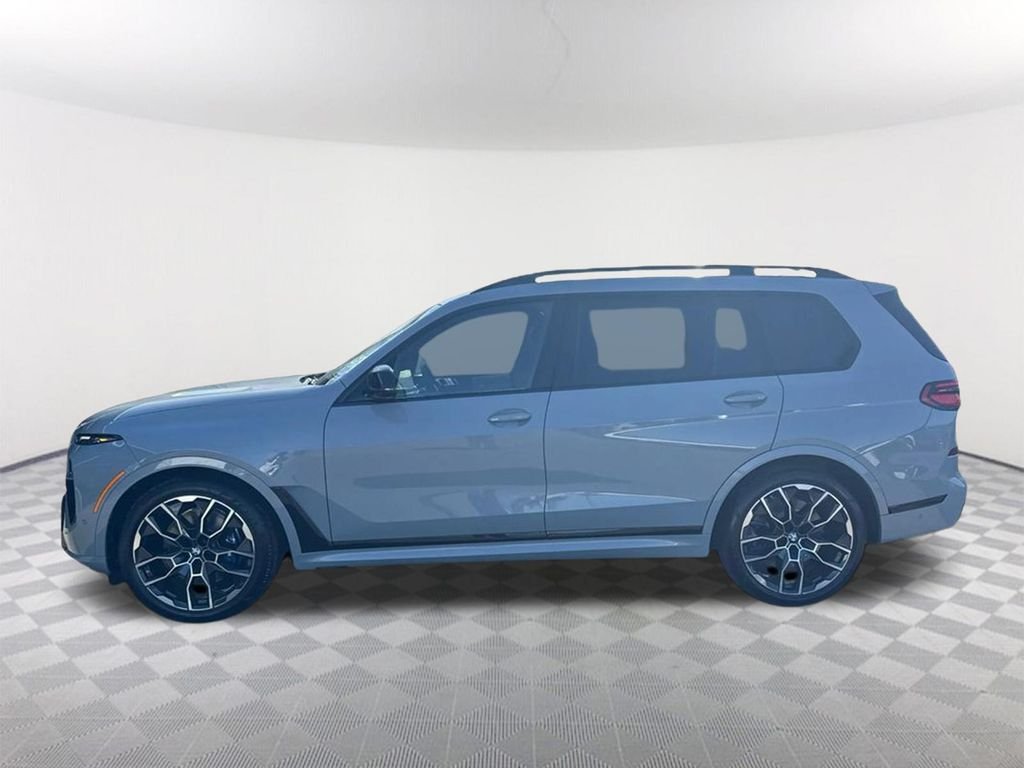 2026 BMW X7 M60i - Photo 8