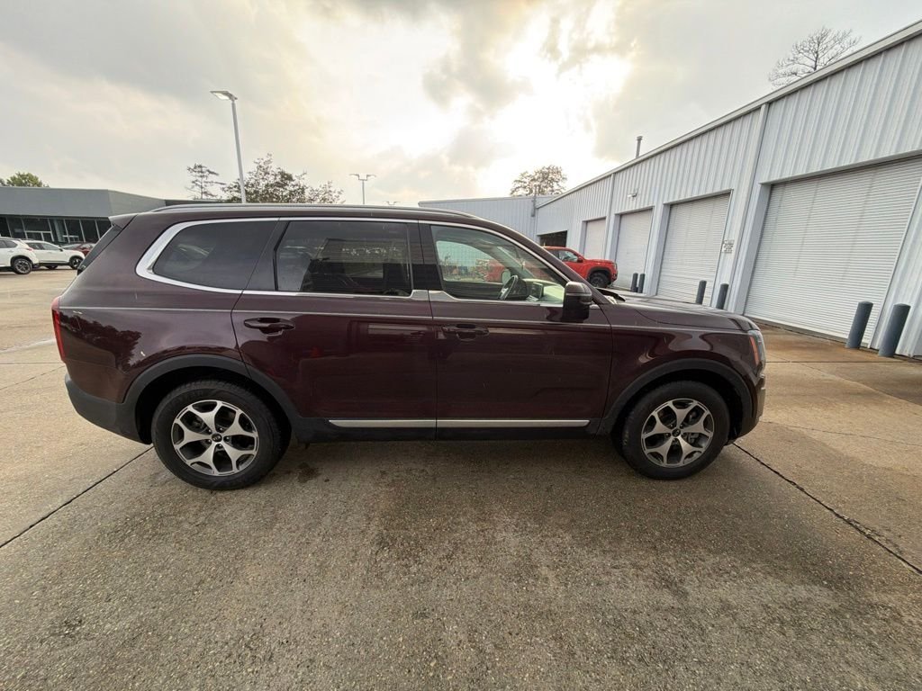 Used 2020 Purple Kia EX image 4