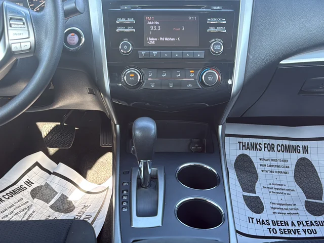 Used 2015 Blue Nissan 2.5 S image 29