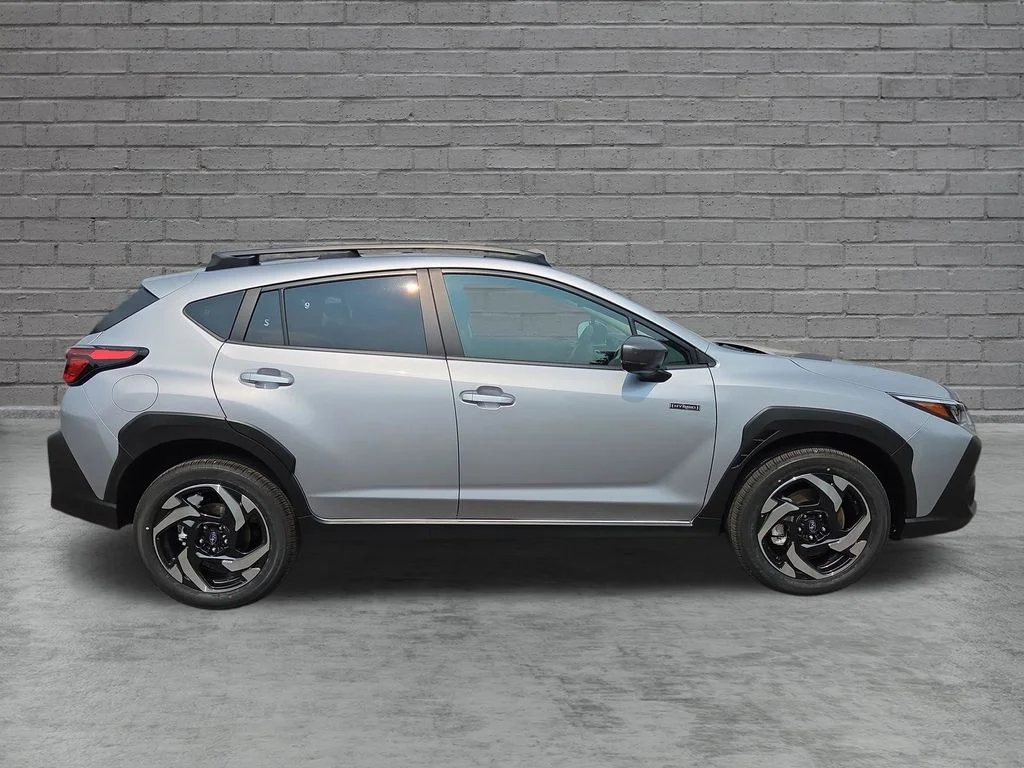 New 2026 ICE SILVER METALLIC Subaru Limited Hybrid image 4
