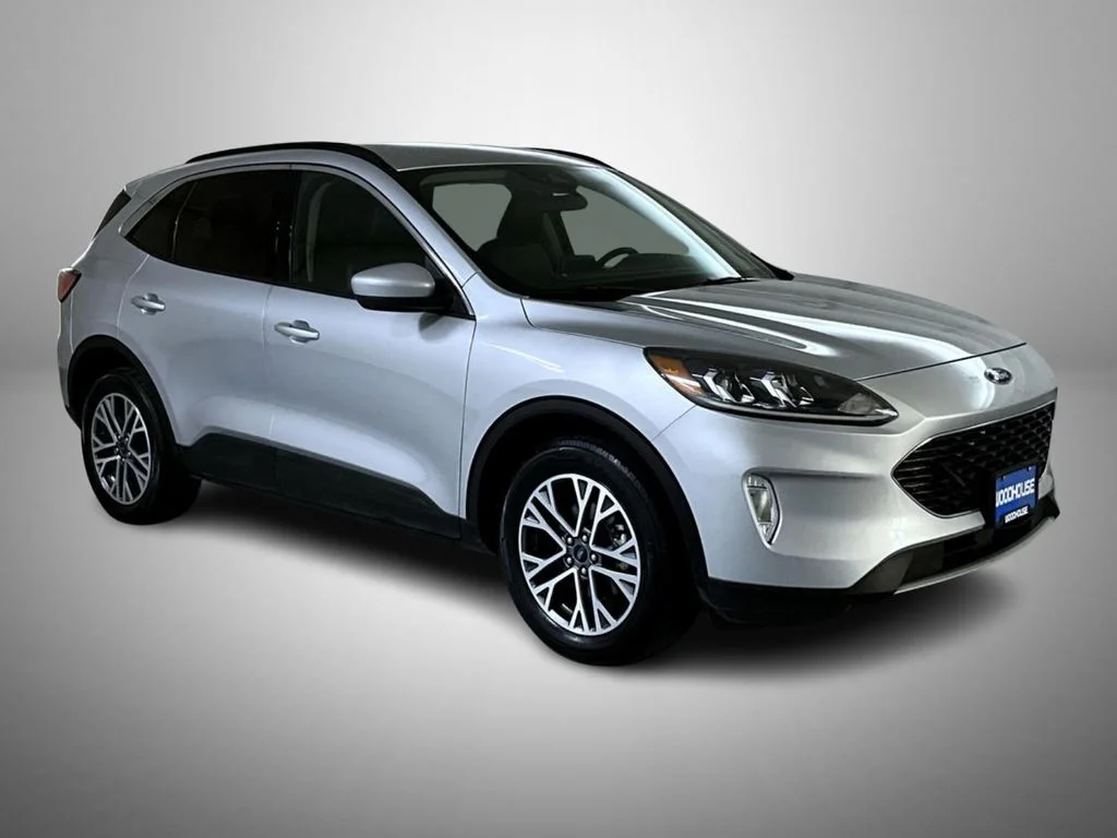 Used 2020 Silver Ford SEL image 3
