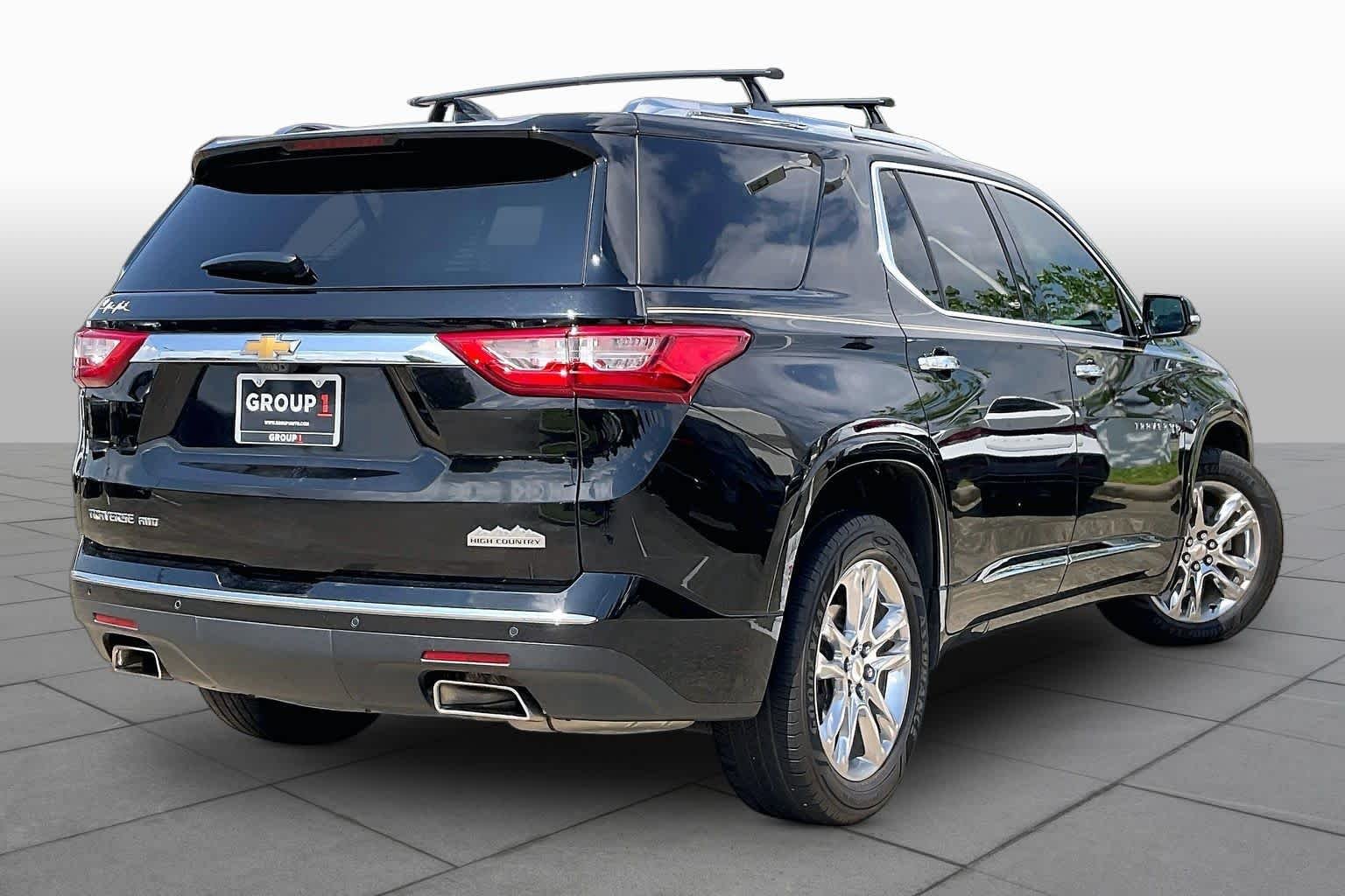 Used 2018 Mosaic Black Metallic Chevrolet High Country image 12