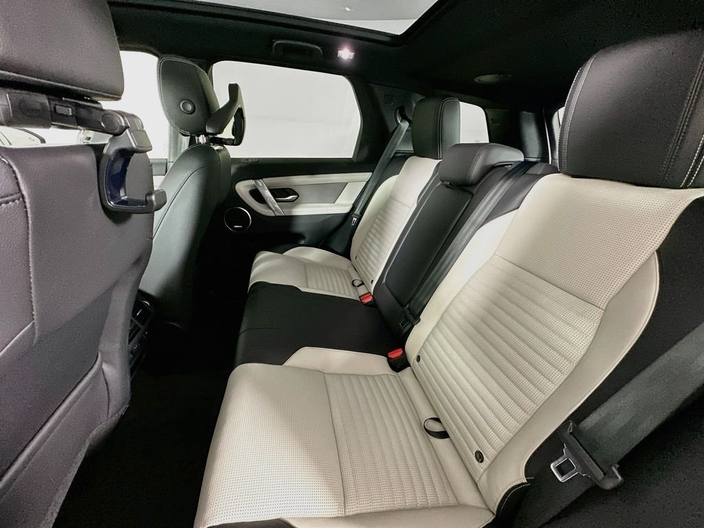 New 2026 Fuji White Land Rover Landmark image 24