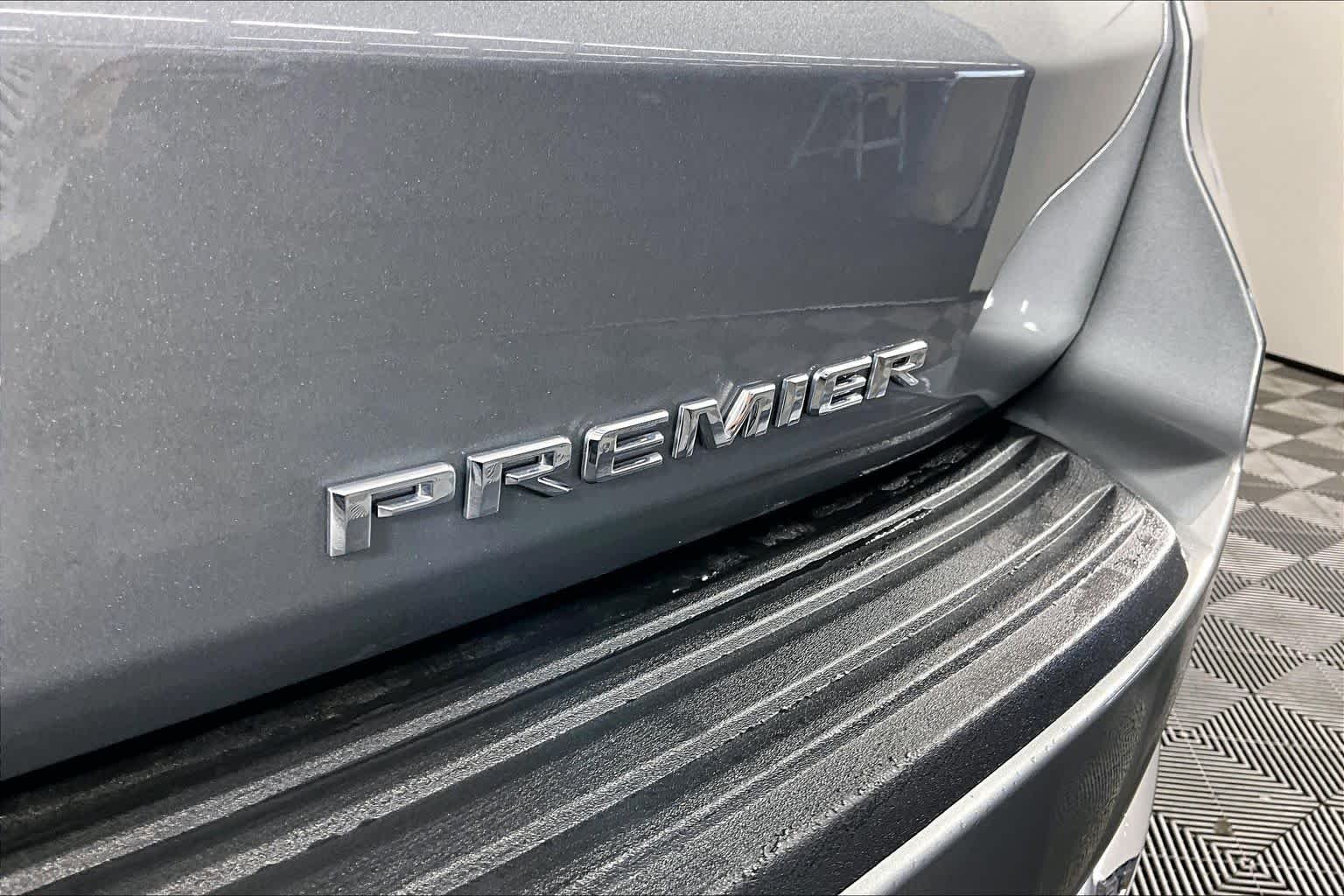 2025 Chevrolet Tahoe Premier - Photo 10