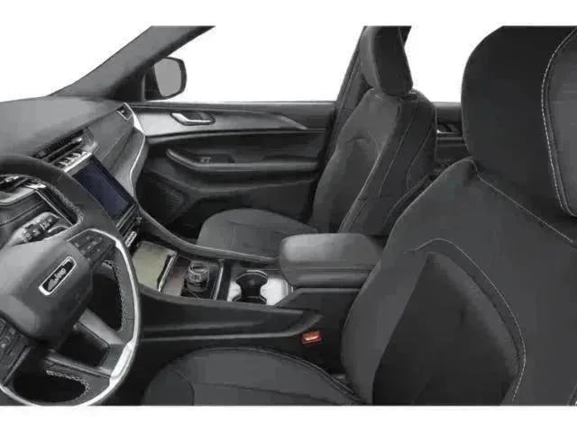 New 2026 Bright White Clear-Coat Exterior Paint Jeep Summit image 6