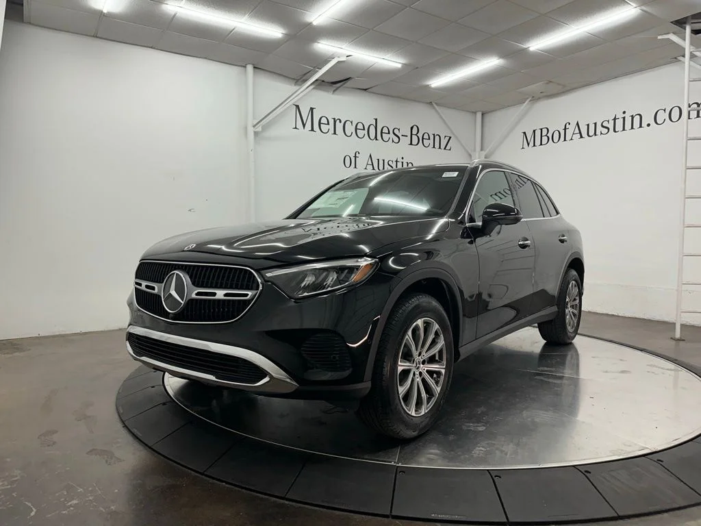 New 2026 Black Mercedes-Benz GLC 300 image 3