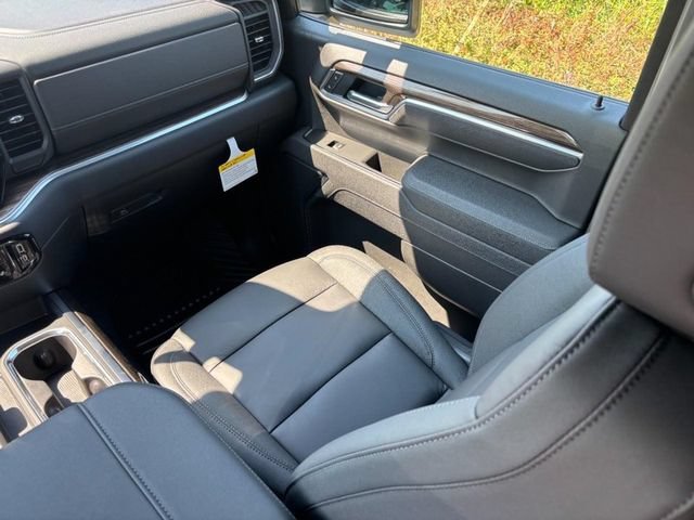 2026 Chevrolet Silverado 1500 LT - Photo 9