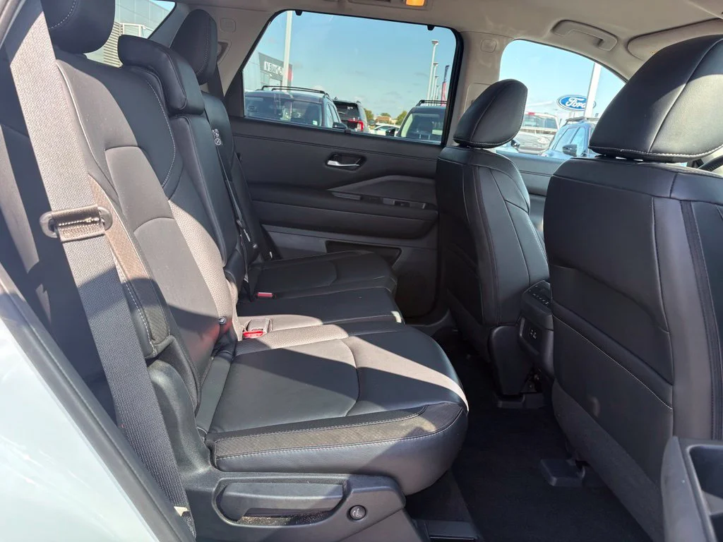 Certified Used 2025 White Nissan SL image 20