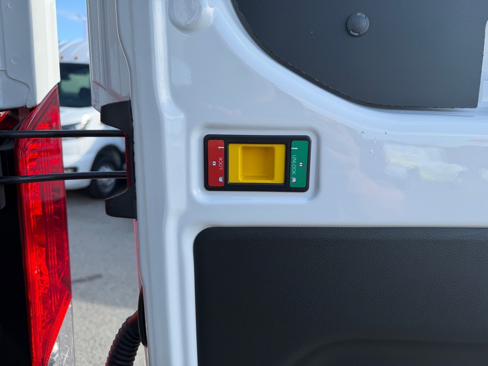 New 2027 Oxford White Ford Cargo Van image 26