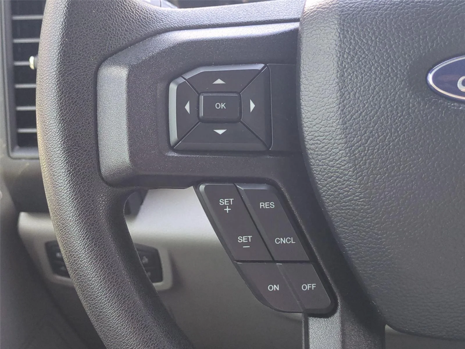 Used 2018 Ingot Silver FORD  image 20