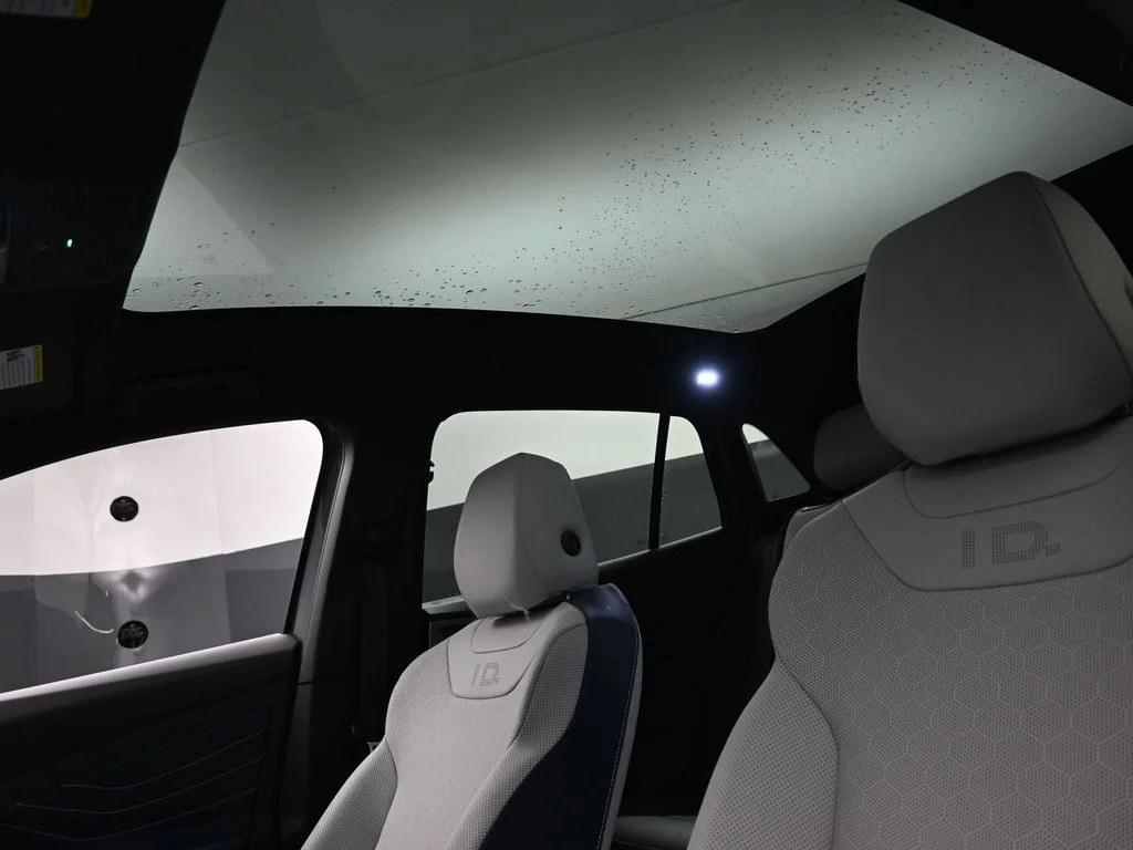 New 2026 Pure Gray W/ Black Roof Volkswagen Pro S Plus image 21