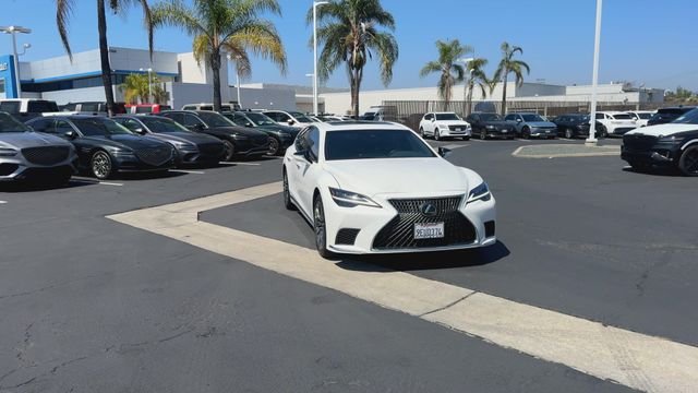 Used 2023 White Lexus 500 Base image 3