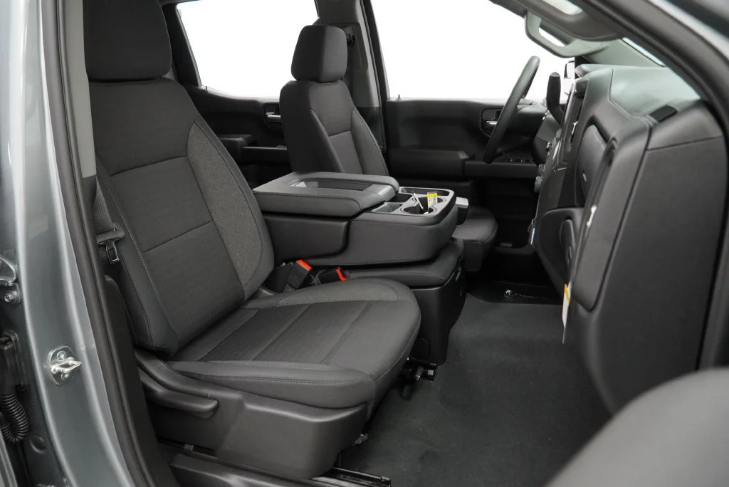 New 2026 Sterling Gray Metallic Chevrolet Custom image 27