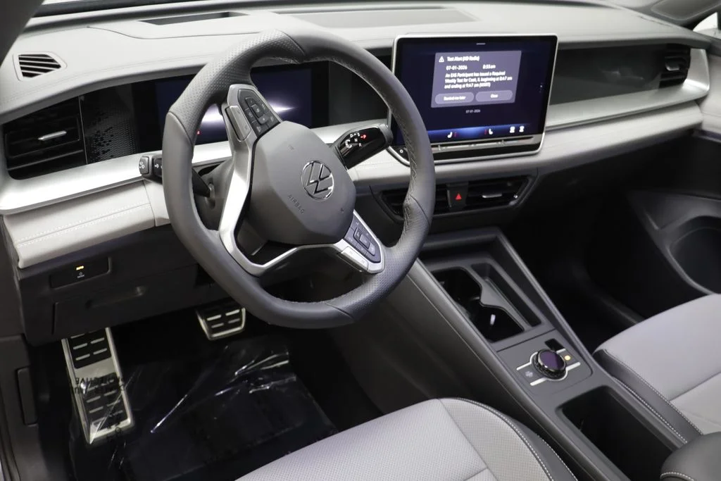 New 2026 Platinum Gray Volkswagen 2.0T SE R-Line Black image 7