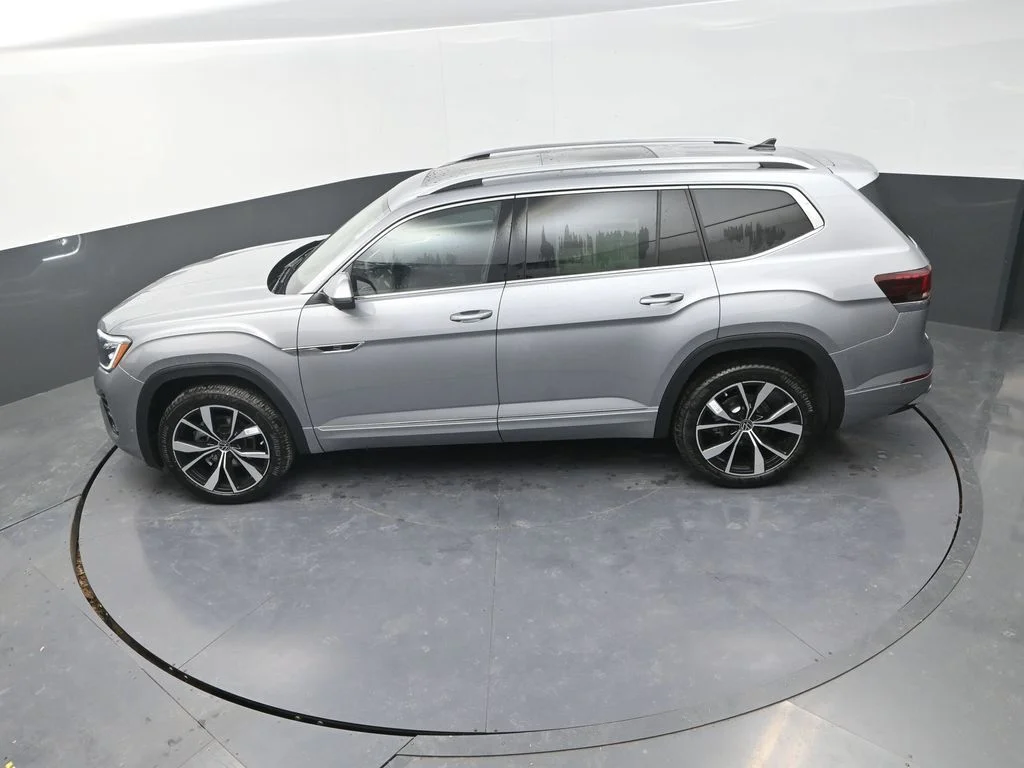 New 2026  Volkswagen 2.0T SEL Premium R-Line image 17