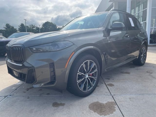Certified Used 2024 Green BMW xDrive40i image 3