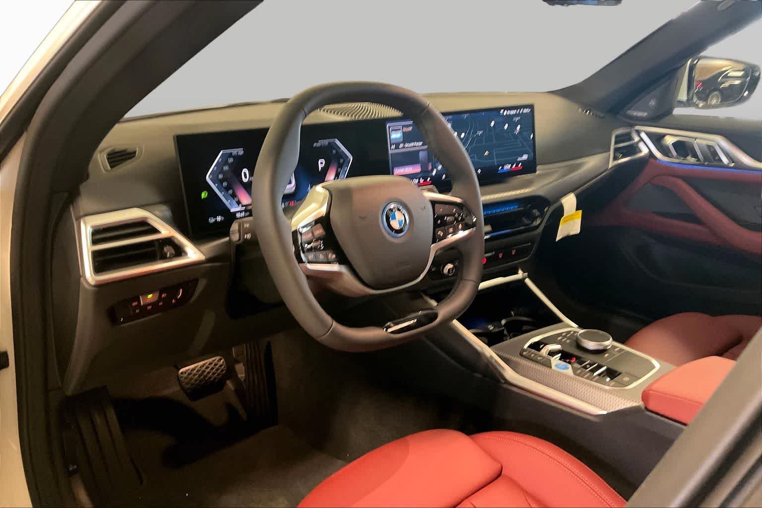 New 2026 Alpine White BMW eDrive40 image 8