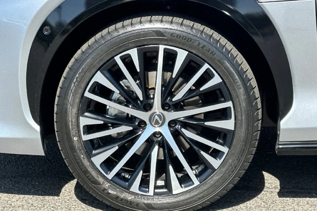Used 2023 Silver Lexus 450e Luxury image 32