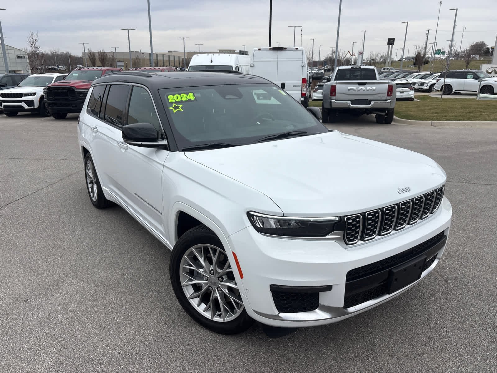 Used 2024 Jeep Grand Cherokee L Summit with VIN 1C4RJKET7R8559739 for sale in Kansas City