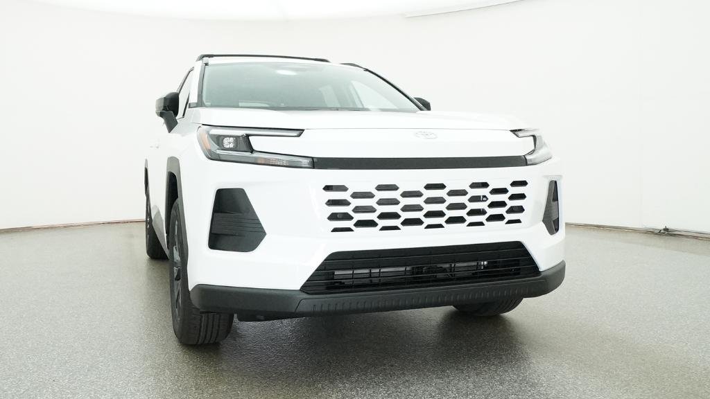 New 2026 Ice Cap Toyota XLE Premium image 19