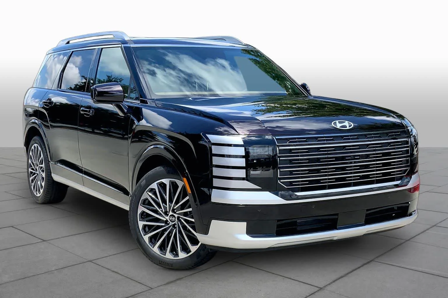 New 2026 Galaxy Maroon Pearl Hyundai Calligraphy image 2