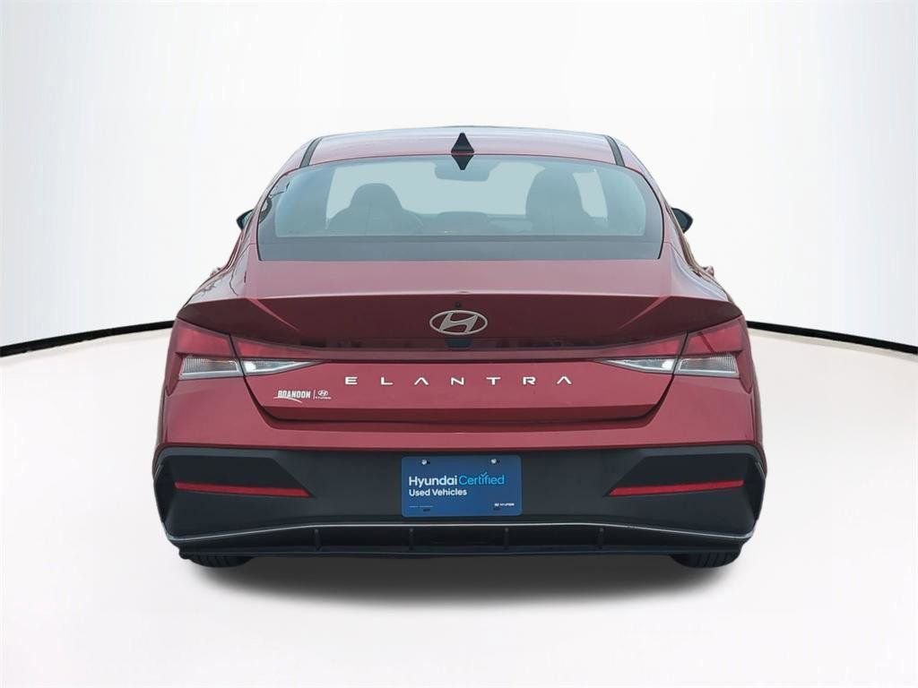 Used 2024 Red Hyundai SE image 6