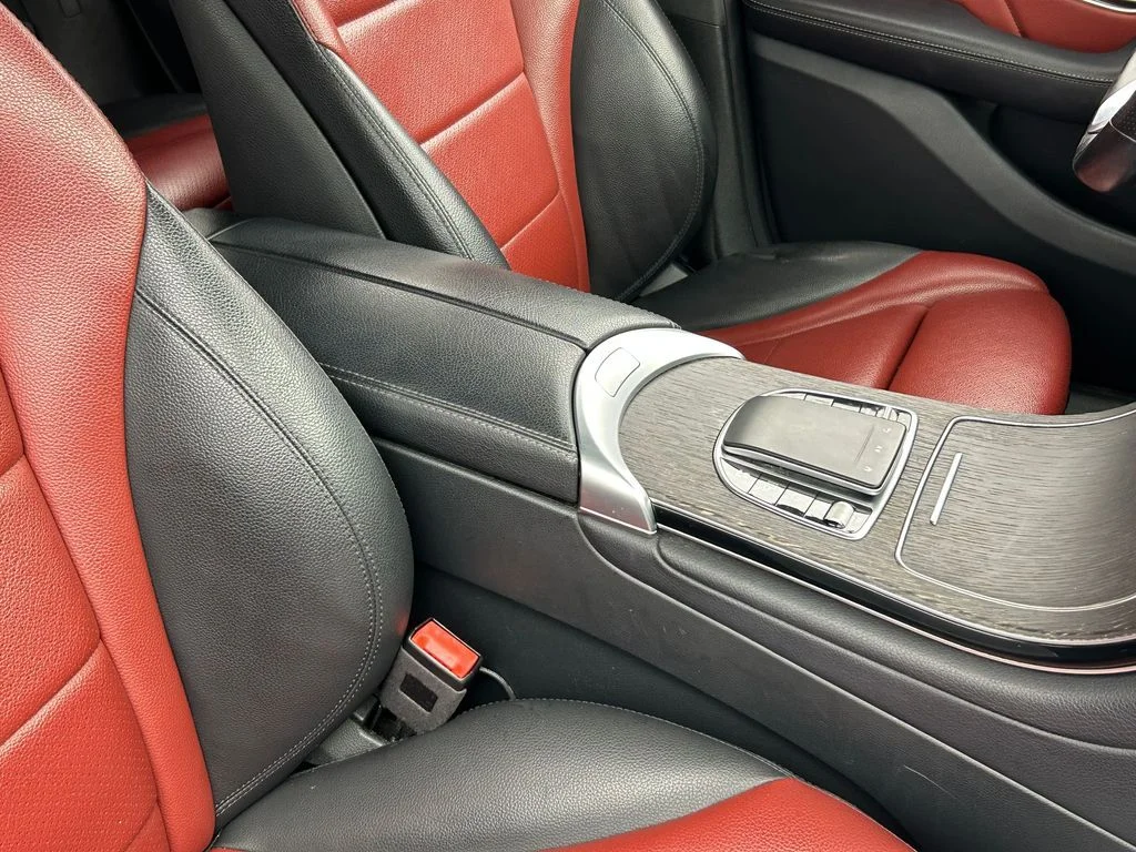 Used 2022 Diamond White Mercedes-Benz GLC 300 Coupe image 53