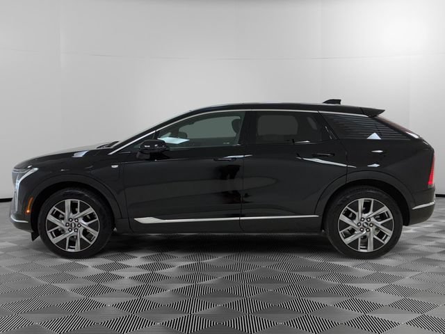 Used 2025 Cadillac OPTIQ Luxury 2 with VIN 3GYK3DMRXSS135394 for sale in Urbandale, IA