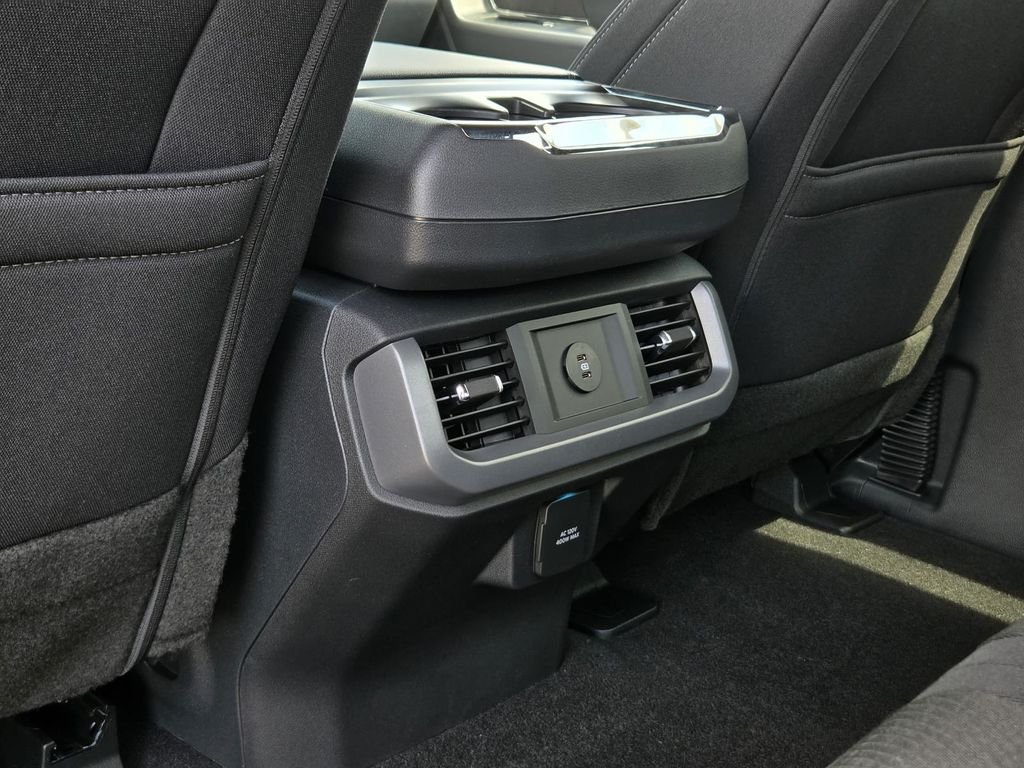 New 2026 Oxford White Ford XLT image 41