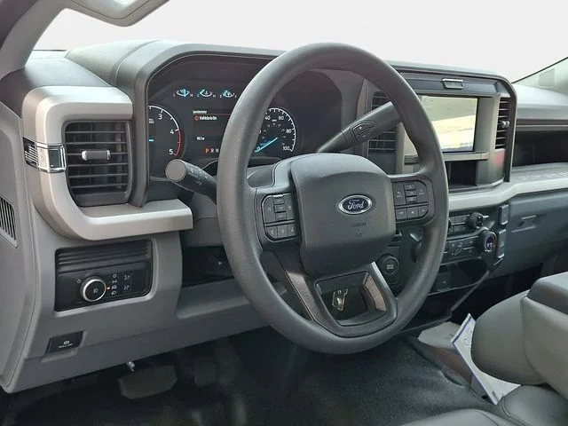 2026 Ford F-550 Super Duty Chassis Cab XL - Photo 13